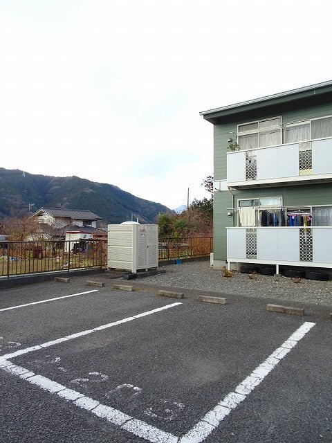 14/20 駐車場