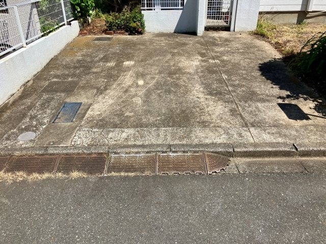 3/3 駐車場
