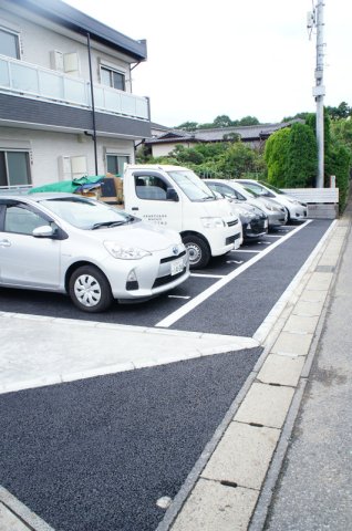 22/22 駐車場