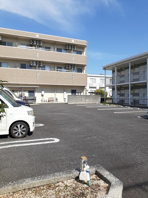 4/12 駐車場