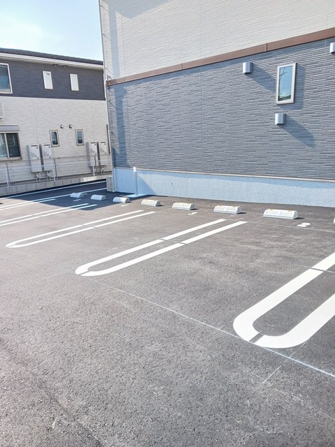 14/20 駐車場