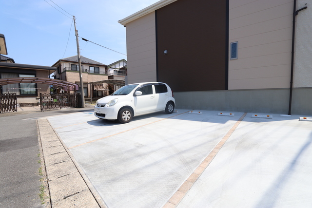 21/24 駐車場