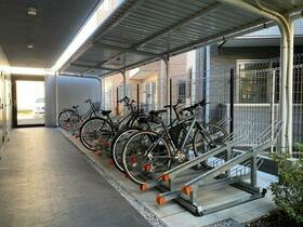 14/14 駐車場