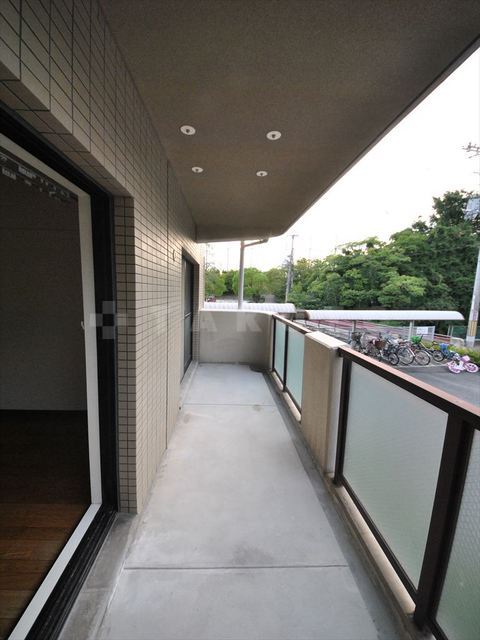 21/30 バルコニー