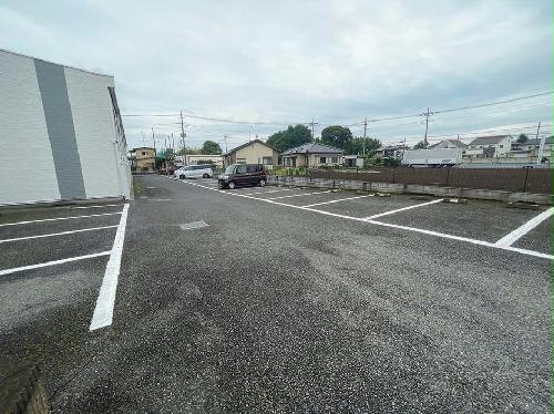 14/17 駐車場