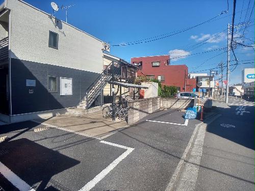 2/2 駐車場