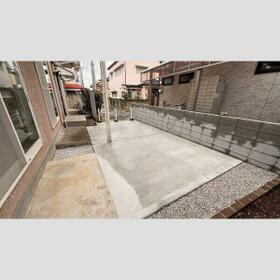 16/16 駐車場