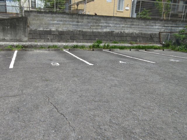 3/7 駐車場