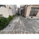 2/3 駐車場