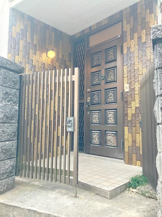 19/19 エントランス