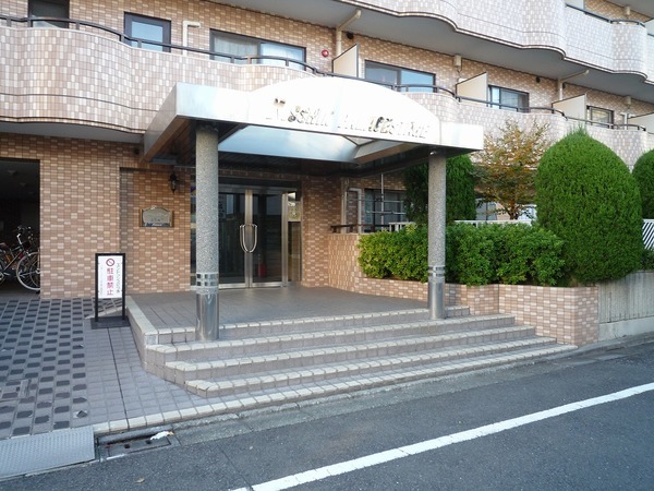 3/4 エントランス