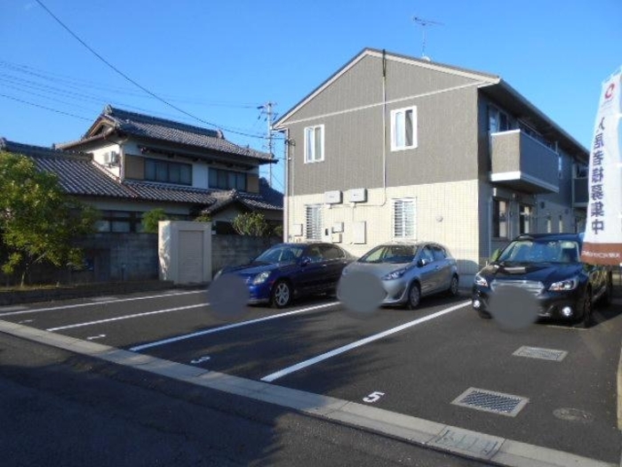18/26 駐車場