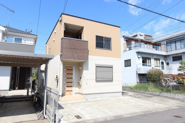 18/25 駐車場
