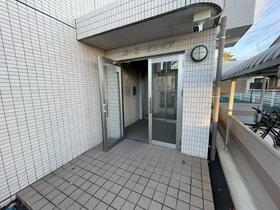 17/18 エントランス