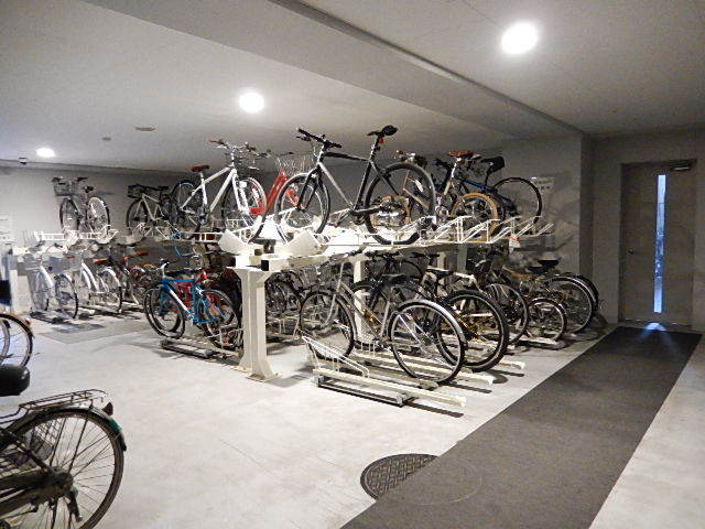 24/29 駐車場