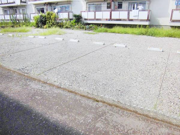 17/21 駐車場