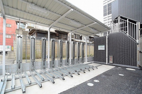 16/25 駐車場