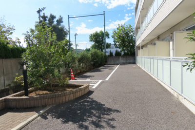 17/23 駐車場