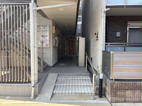 3/3 エントランス