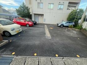 2/2 駐車場