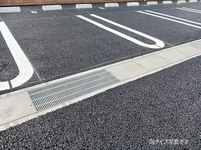 14/20 駐車場