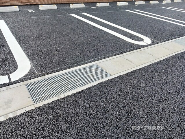 14/20 駐車場