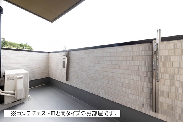 13/20 バルコニー
