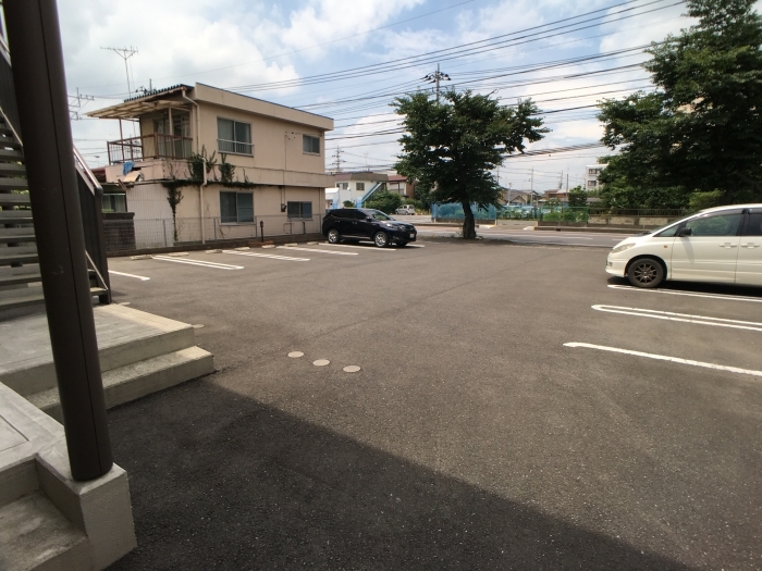 20/28 駐車場