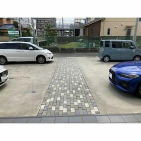 10/10 駐車場