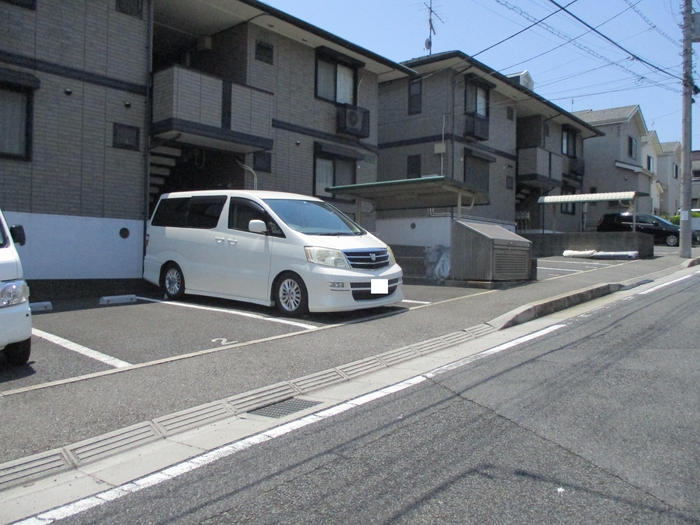 2/2 駐車場
