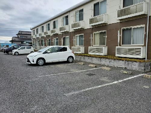 14/14 駐車場