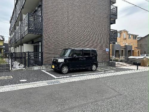 14/17 駐車場