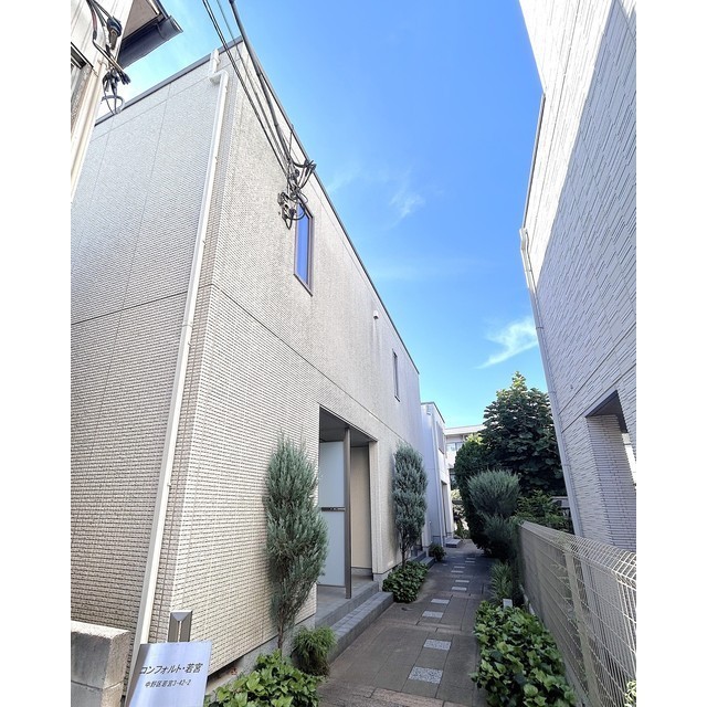 1/16 外観
