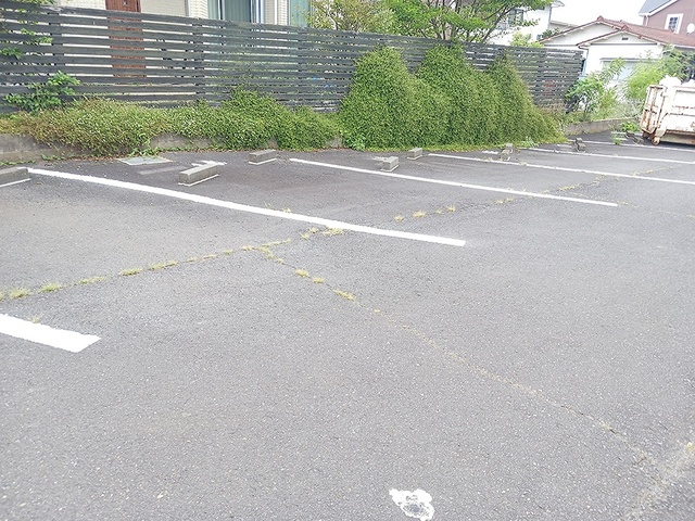 14/20 駐車場
