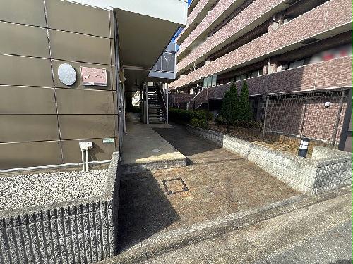 14/14 エントランス