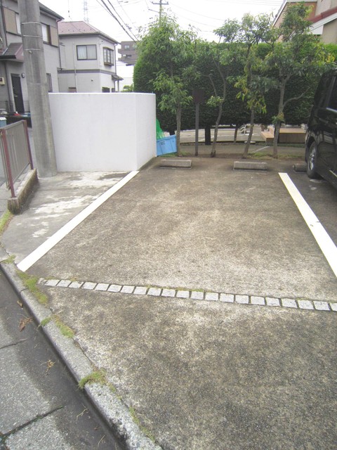 19/19 駐車場