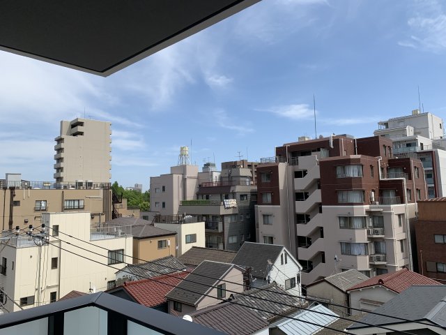 13/21 バルコニー