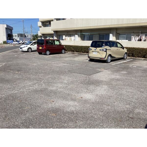 17/19 駐車場