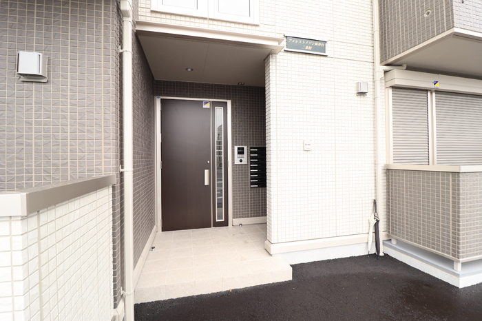18/19 エントランス
