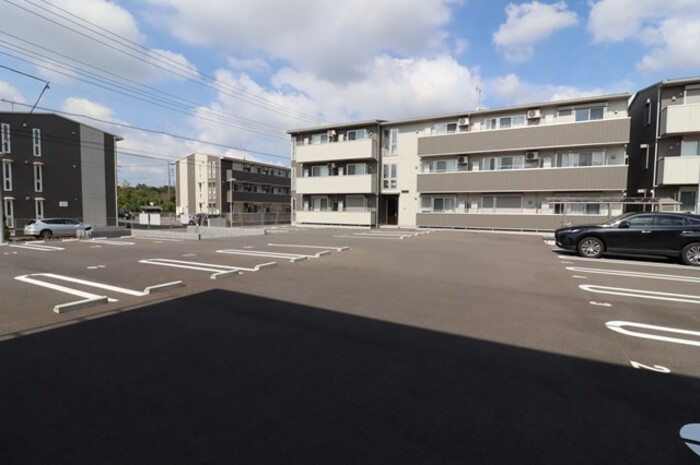 19/19 駐車場