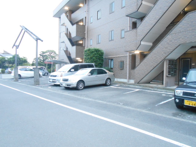 20/24 駐車場