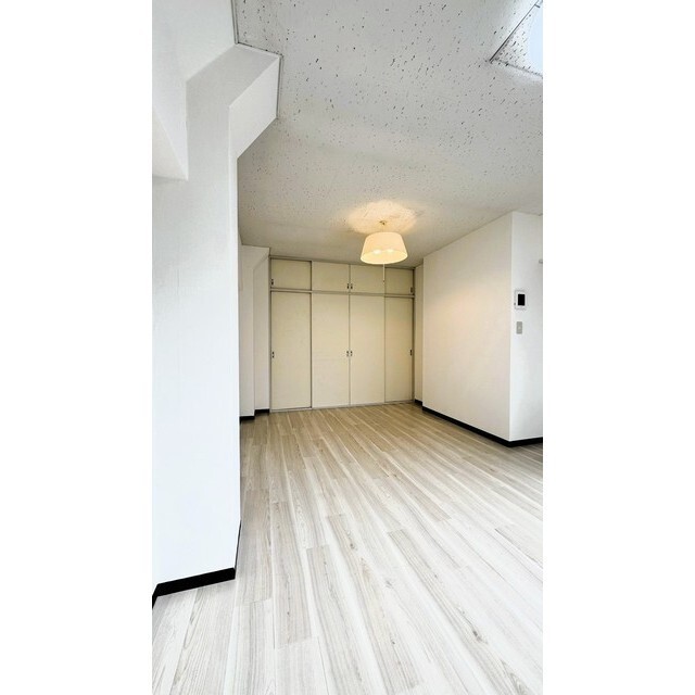 22/22 室内