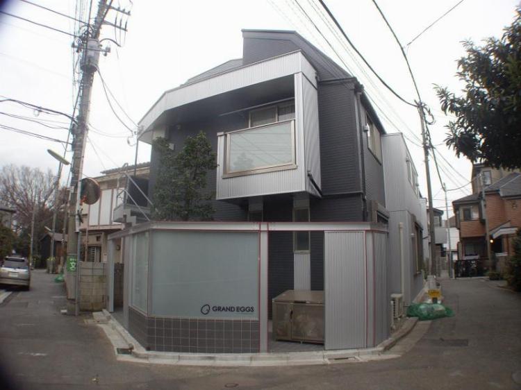 15/22 エントランス