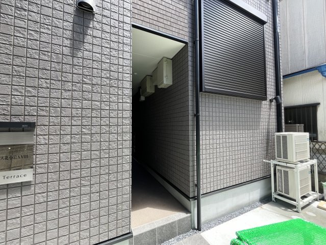 14/14 エントランス