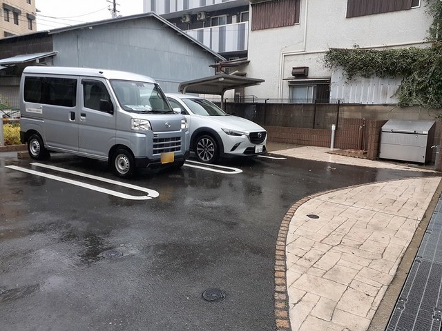 14/20 駐車場