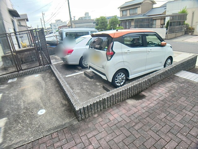14/20 駐車場