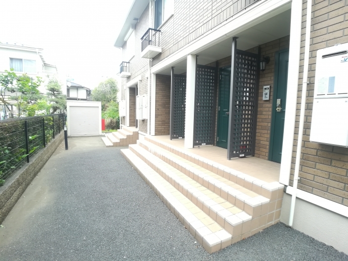 19/28 エントランス