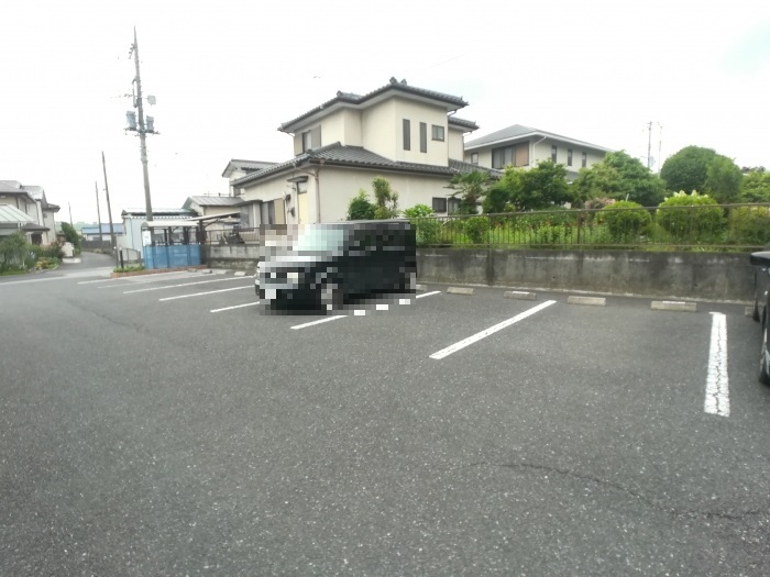 20/28 駐車場