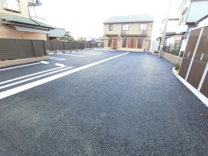 20/28 駐車場