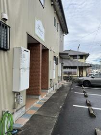 14/14 駐車場